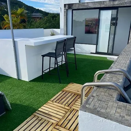 One Loft Design Rooftop Pool - Chambre Chez L'Habitant Riviere Noire Exterior photo
