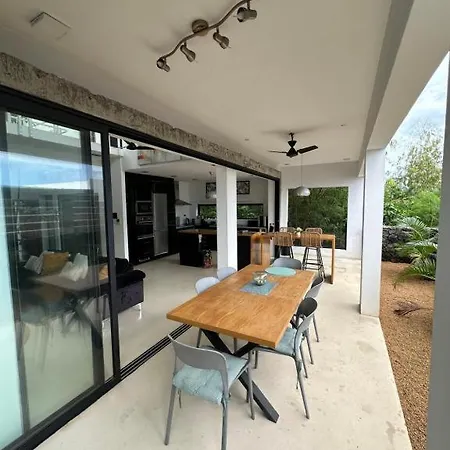 One Loft Design Rooftop Pool - Chambre Chez L'Habitant Riviere Noire Exterior photo