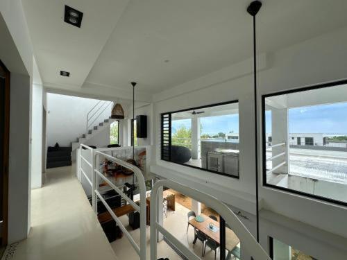 Apartment One Loft Design Rooftop Pool - *